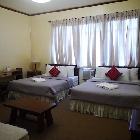 Mountain Lodge And Restaurant Baguio City Eksteriør billede