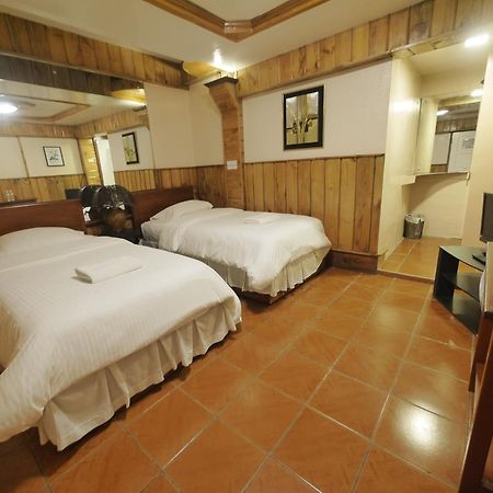 Mountain Lodge And Restaurant Baguio City Eksteriør billede