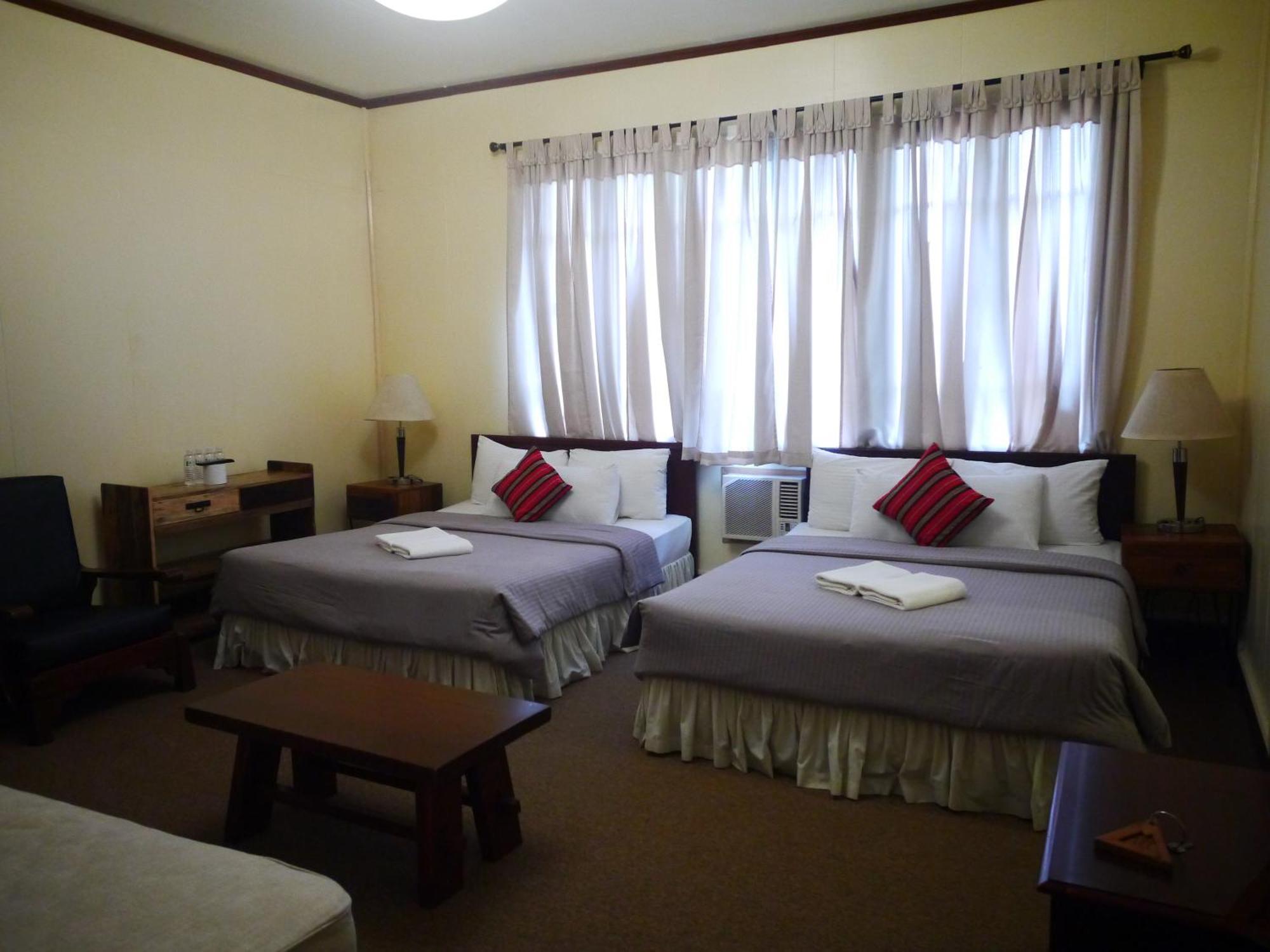 Mountain Lodge And Restaurant Baguio City Eksteriør billede