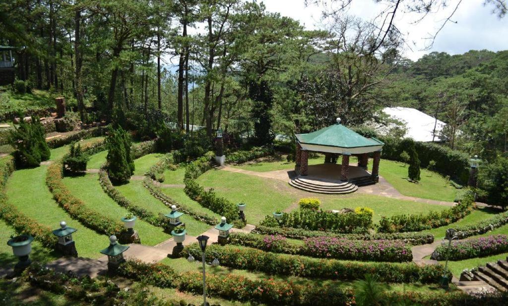 Mountain Lodge And Restaurant Baguio City Eksteriør billede