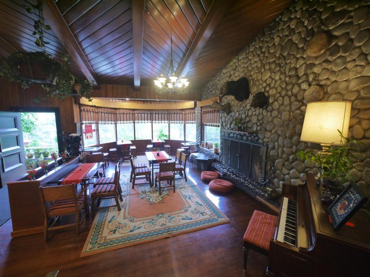 Mountain Lodge And Restaurant Baguio City Eksteriør billede